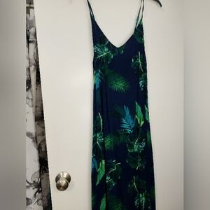 Old Navy Tropical Leaf Print Maxi Dress